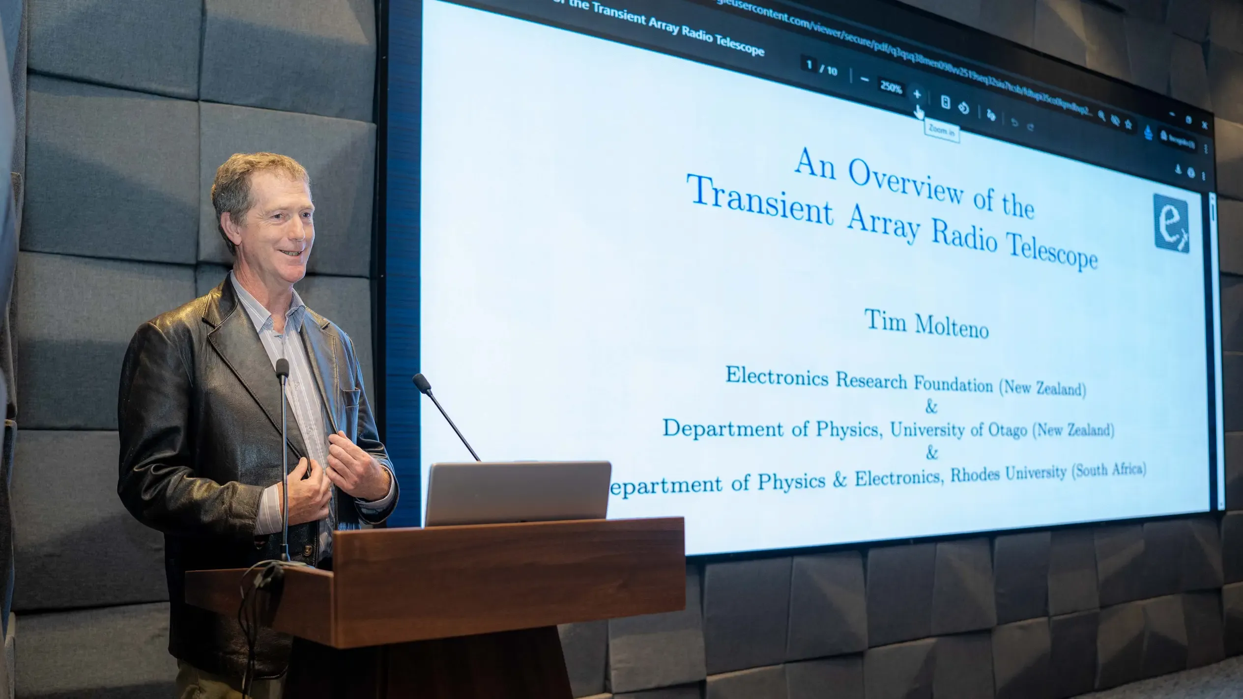 Dr. Tim Molteno, lead of the TART radio telescope project, at the CASSA radio-telescope installation workshop.